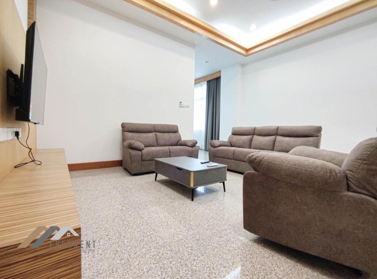 Bay Penthouse By Evernent Apartment Miri