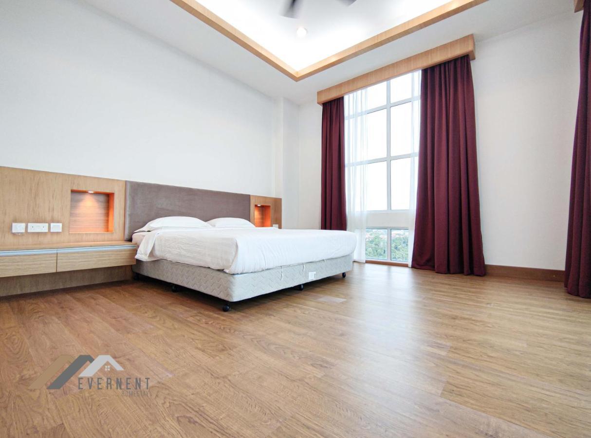 Bay Penthouse By Evernent Miri