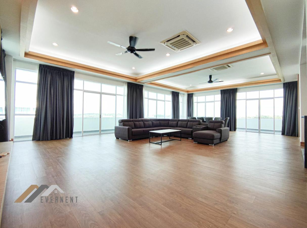 Bay Penthouse By Evernent Apartment Miri